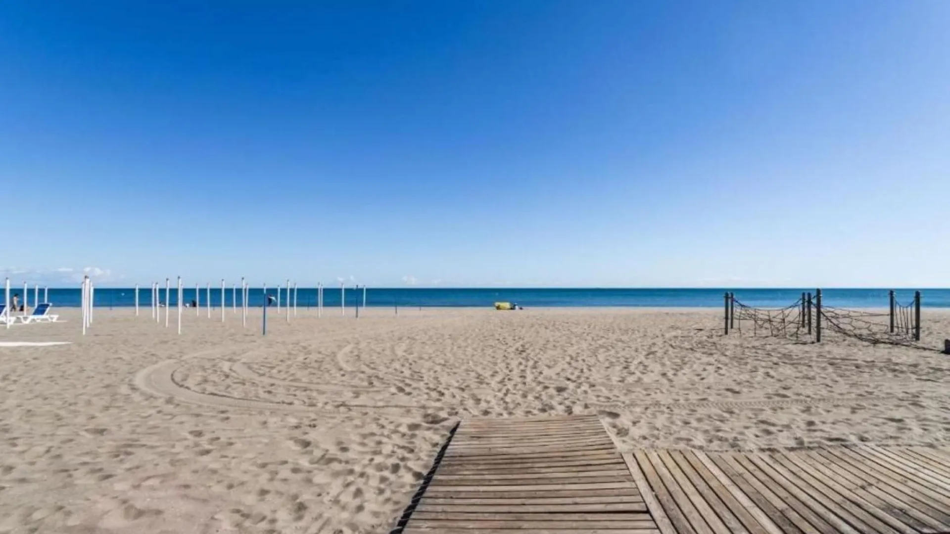 Well Equipped Apartment With Pool - Beahost Bibione 0*,  Italië
